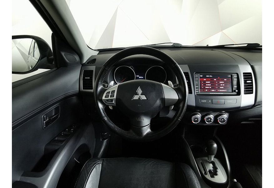 3.0 i V6 24V XL (220 Hp)