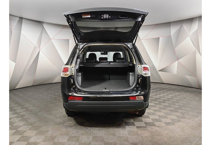 Outlander III RUS MIVEC 2.4 Instyle 4WD RUS CVT 2021 S21