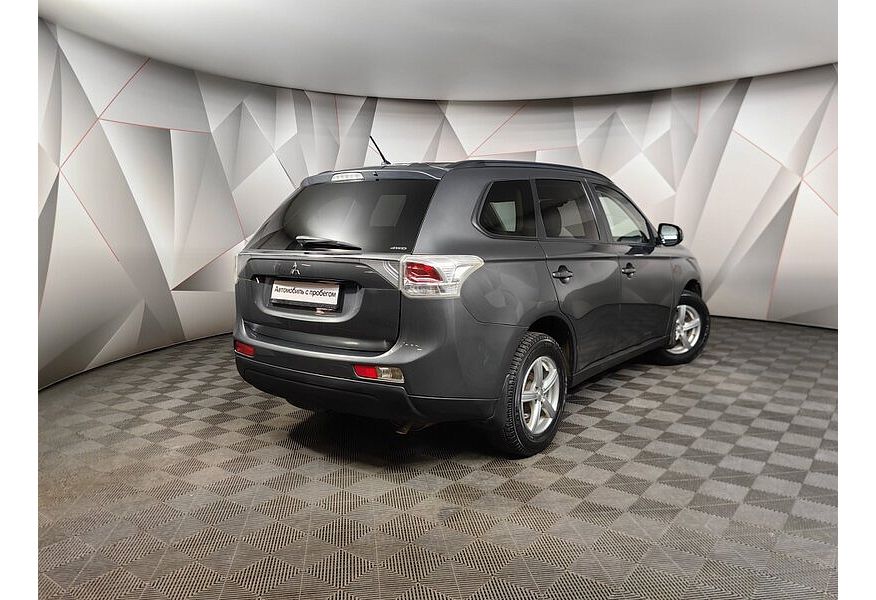 Outlander III RUS MIVEC 2.4 Instyle 4WD RUS CVT 2021 S21