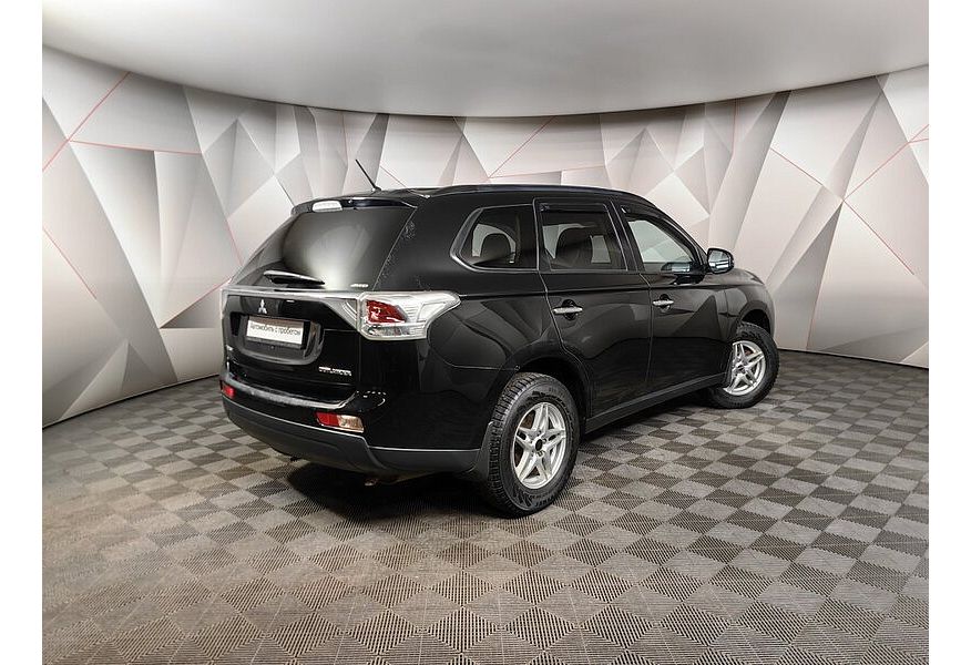 Outlander III RUS MIVEC 2.4 Instyle 4WD RUS CVT 2021 S21