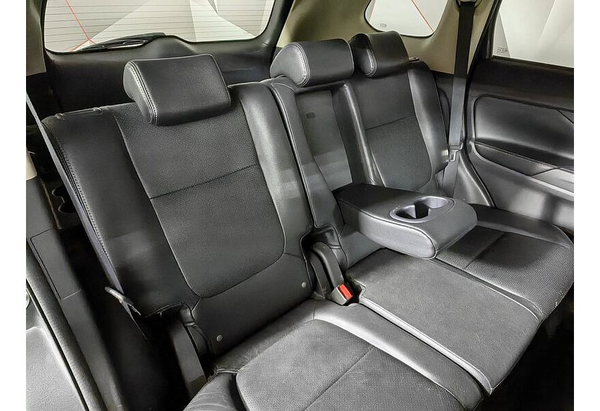 Outlander III RUS MIVEC 2.4 Instyle 4WD RUS CVT 2021 S21