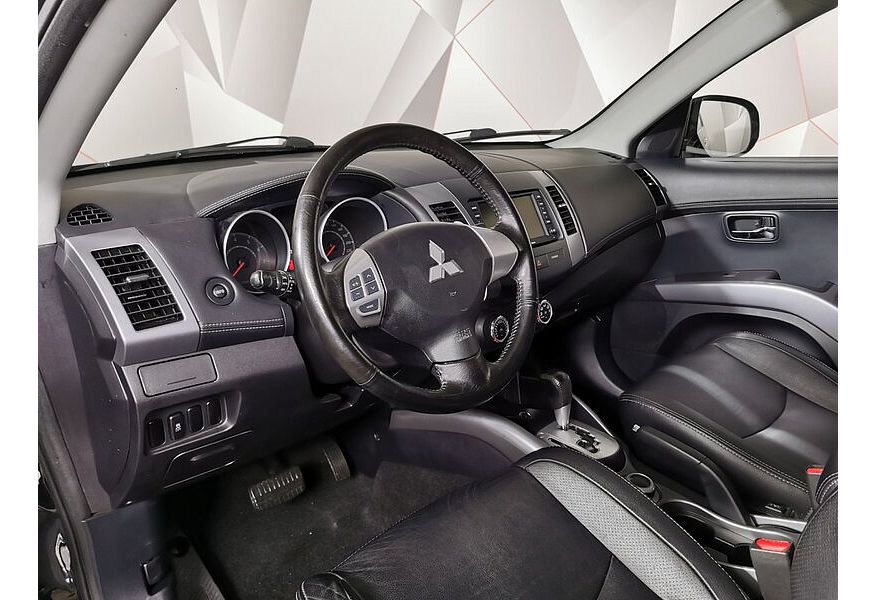 3.0 i V6 24V XL (220 Hp)