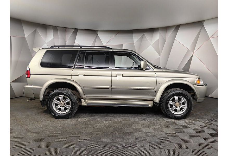 3.0 i V6 24V (170 Hp)