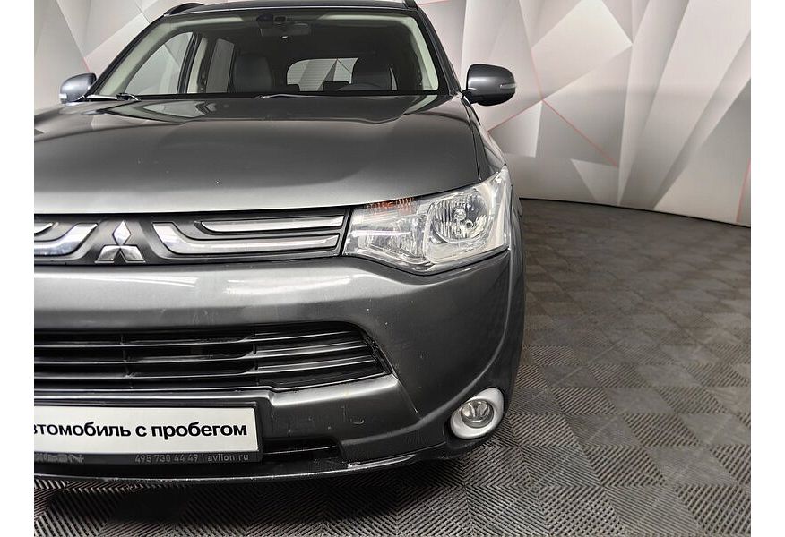 Outlander III RUS MIVEC 2.4 Instyle 4WD RUS CVT 2021 S21