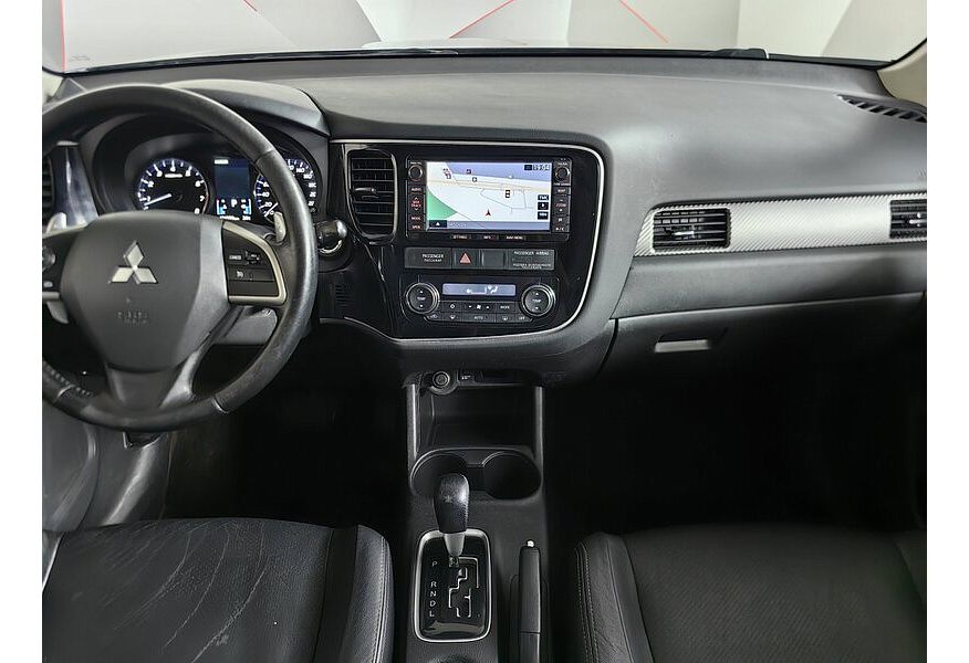 Outlander III RUS MIVEC 2.4 Instyle 4WD RUS CVT 2021 S21