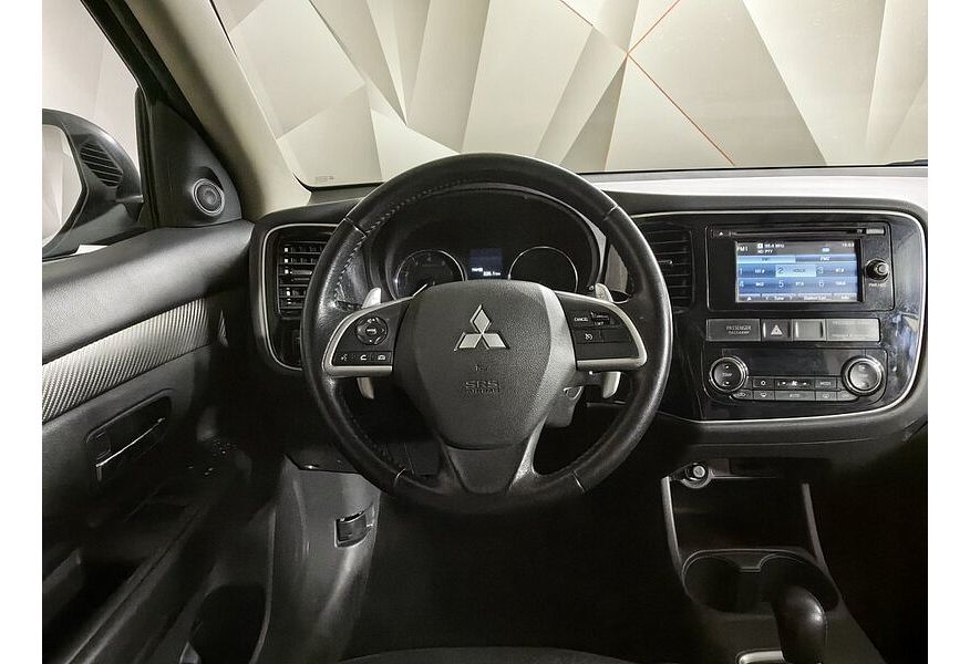 Outlander III RUS MIVEC 2.4 Instyle 4WD RUS CVT 2021 S21