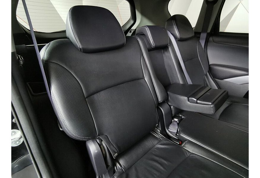 3.0 i V6 24V XL (220 Hp)