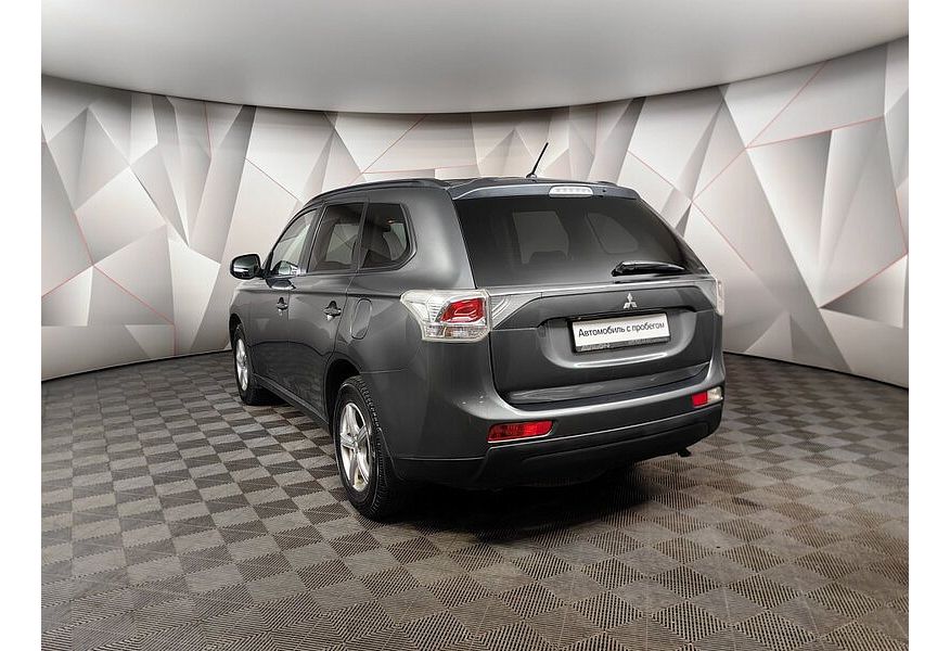 Outlander III RUS MIVEC 2.4 Instyle 4WD RUS CVT 2021 S21